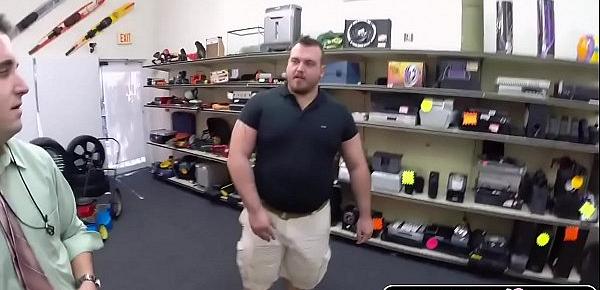  A fucking gay sells his proud to two guys in pawn shop